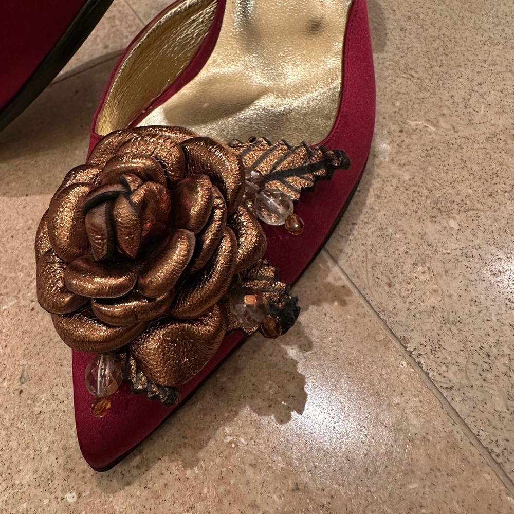 Mary Norton D’orsay satin pumps - Picture 2 of 8